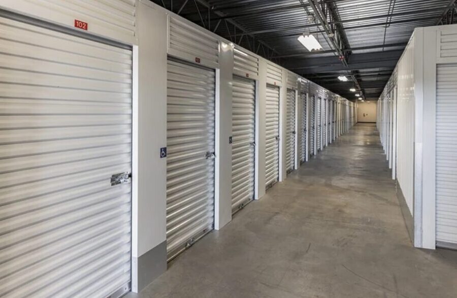 Storage unit